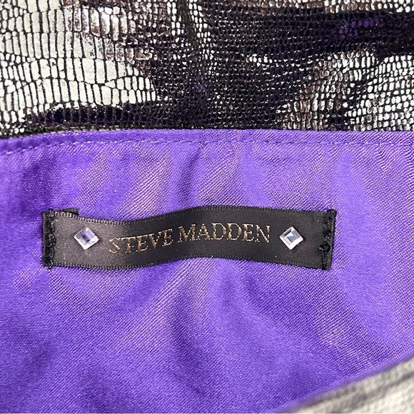 Steve Madden Silver Evening Clutch - Picture 2 of 5